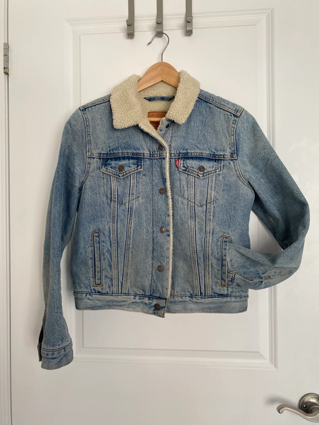 Levi's Sherpa Lined Trucket Jacket, M ⚽