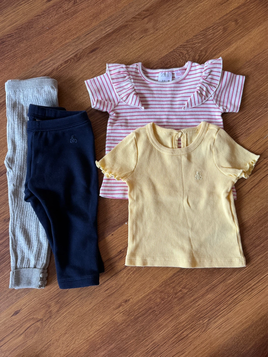 12M Baby Girl Clothes Bundle- 11 pieces - photo 3
