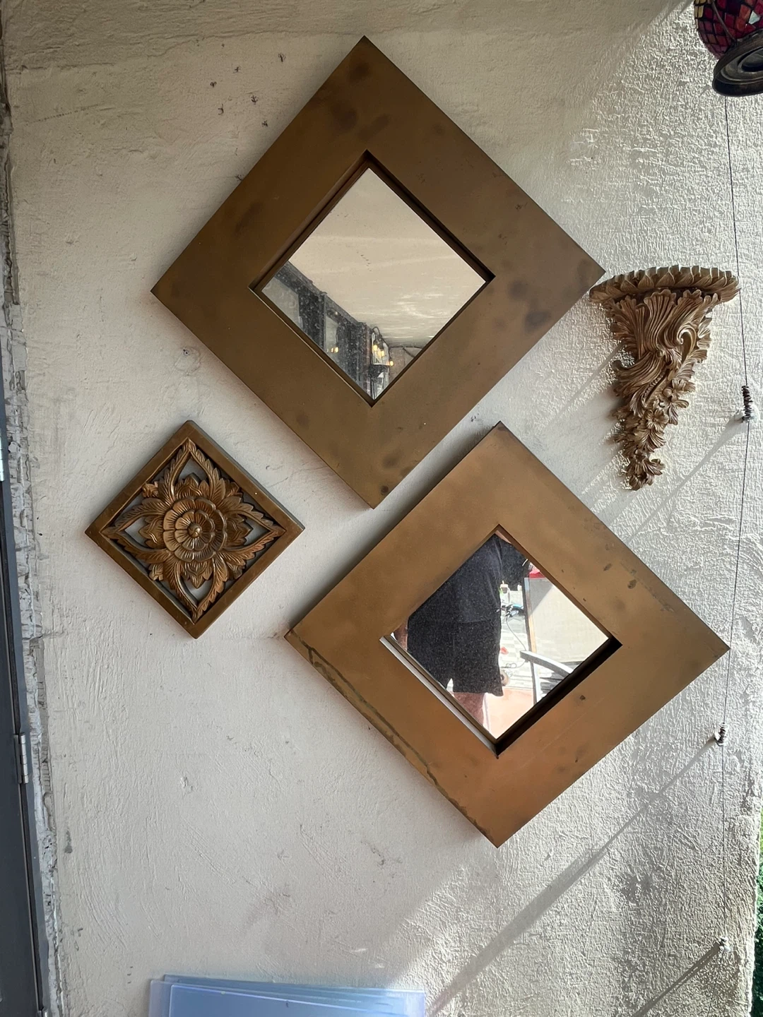 ⚽ Gold Wall Shelf and Diamond Mirrors