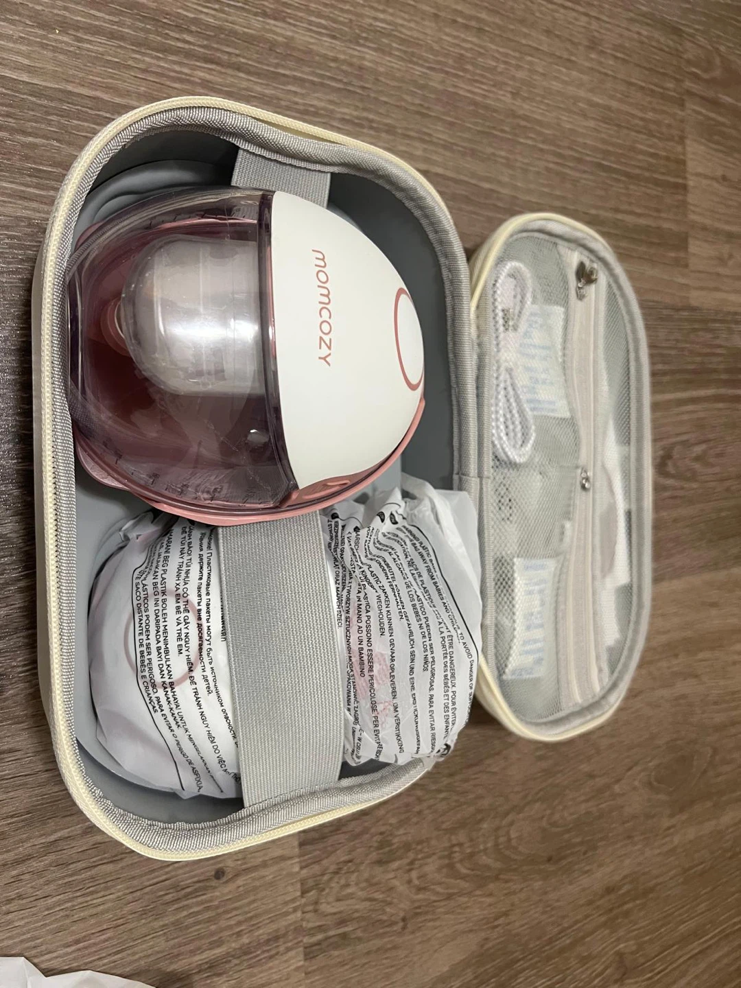Momcozy Wearable Breast Pump - photo 2