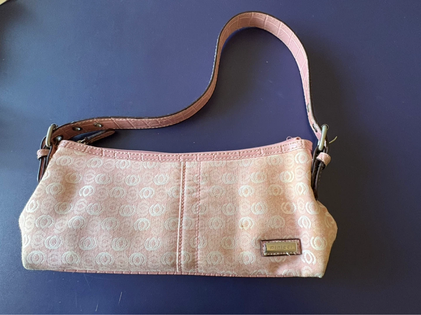 Pink Minico Shoulder Bag ⚽