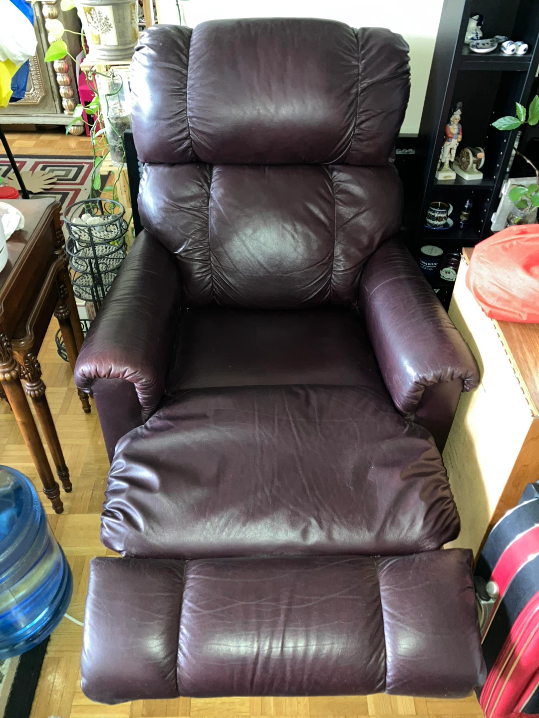 Dark Red Recliner Chair - photo 3