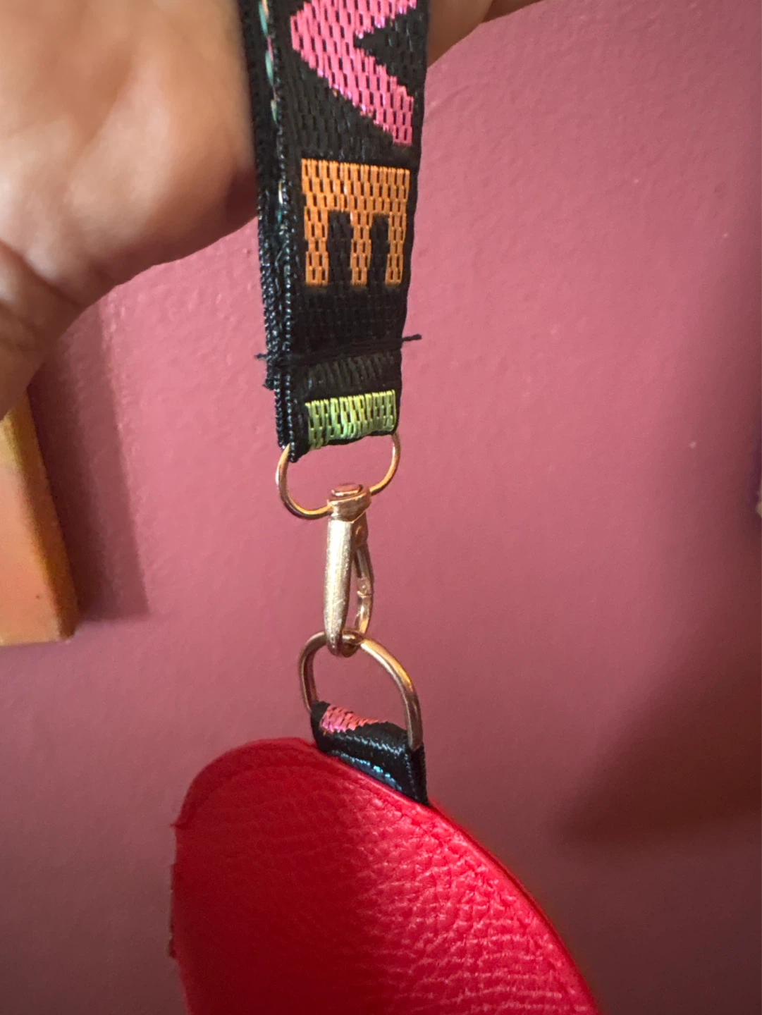 ⚽️ New Vegan Leather Red Heart Purse with "Love" Strap - photo 4