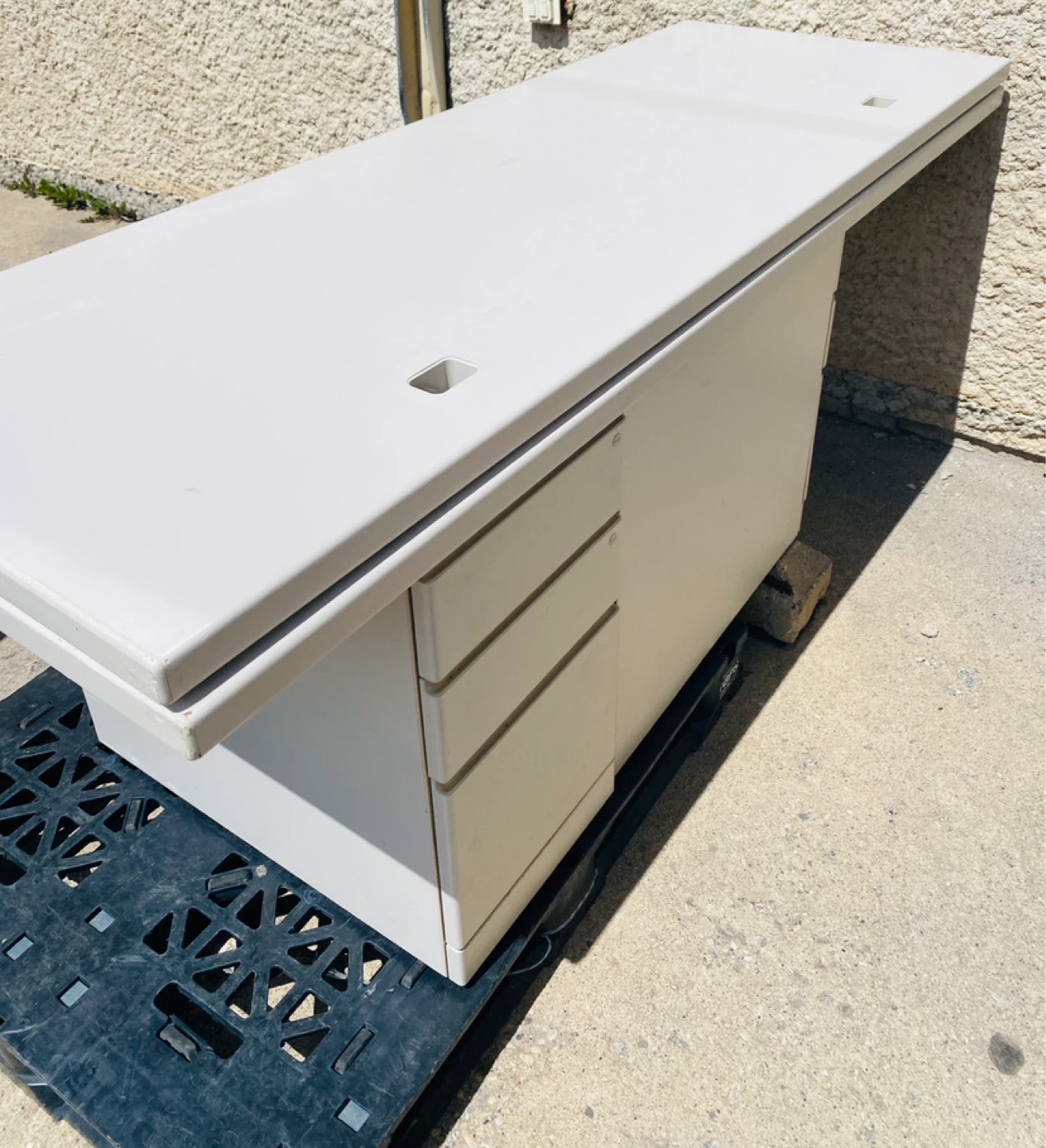 Metal Cabinets & Table Tops
