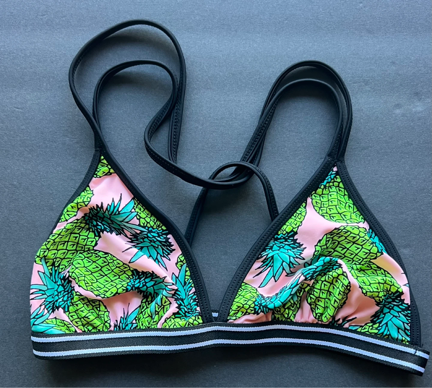 Pink Pineapple Print Bikini Top ⚽️