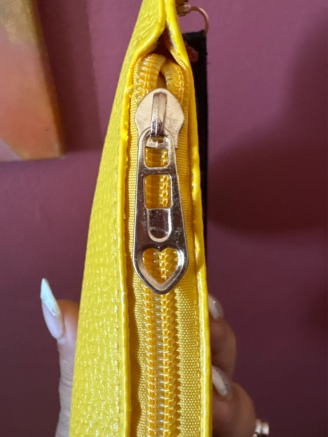 ⚽️ Vegan Leather Yellow Heart Shaped clutch LOVE" Wrist Strap - photo 4