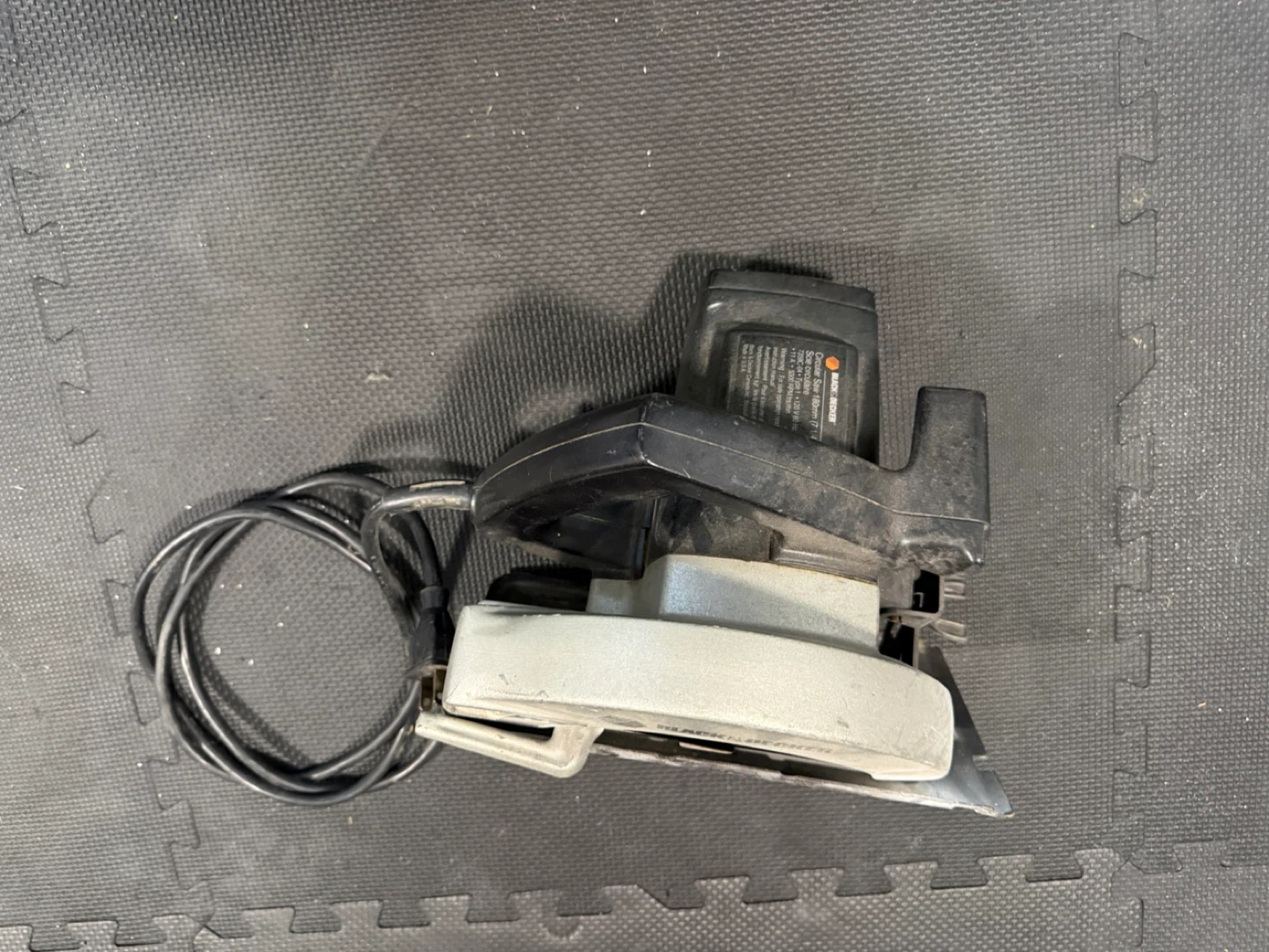 ⚽ Black & Decker 11" Circular Saw