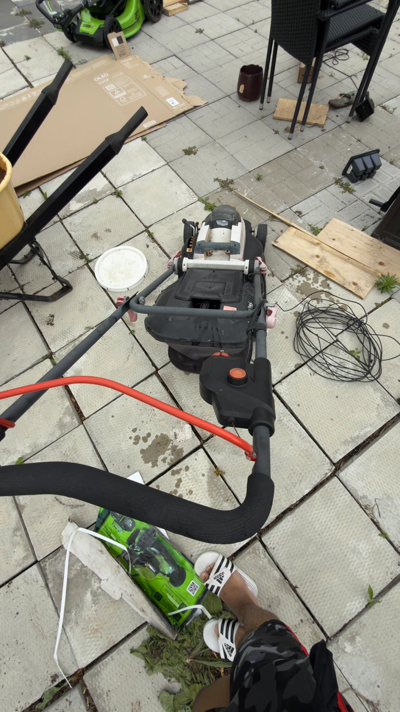 Black Electric Lawn Mower - photo 2