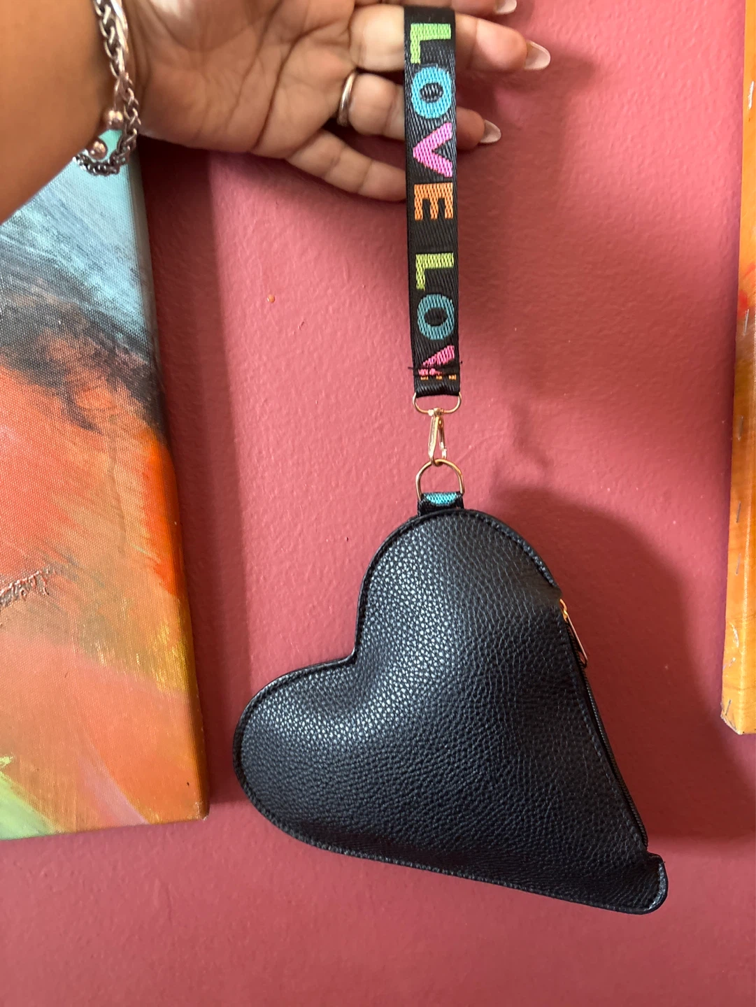 ⚽️ Black vegan Leather  Heart Shaped Purse " LOVE" Strap
