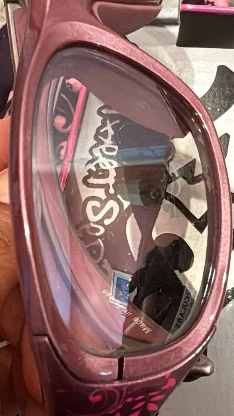 Bratz "Street Series" Sunglasses with Case and Box - photo 2
