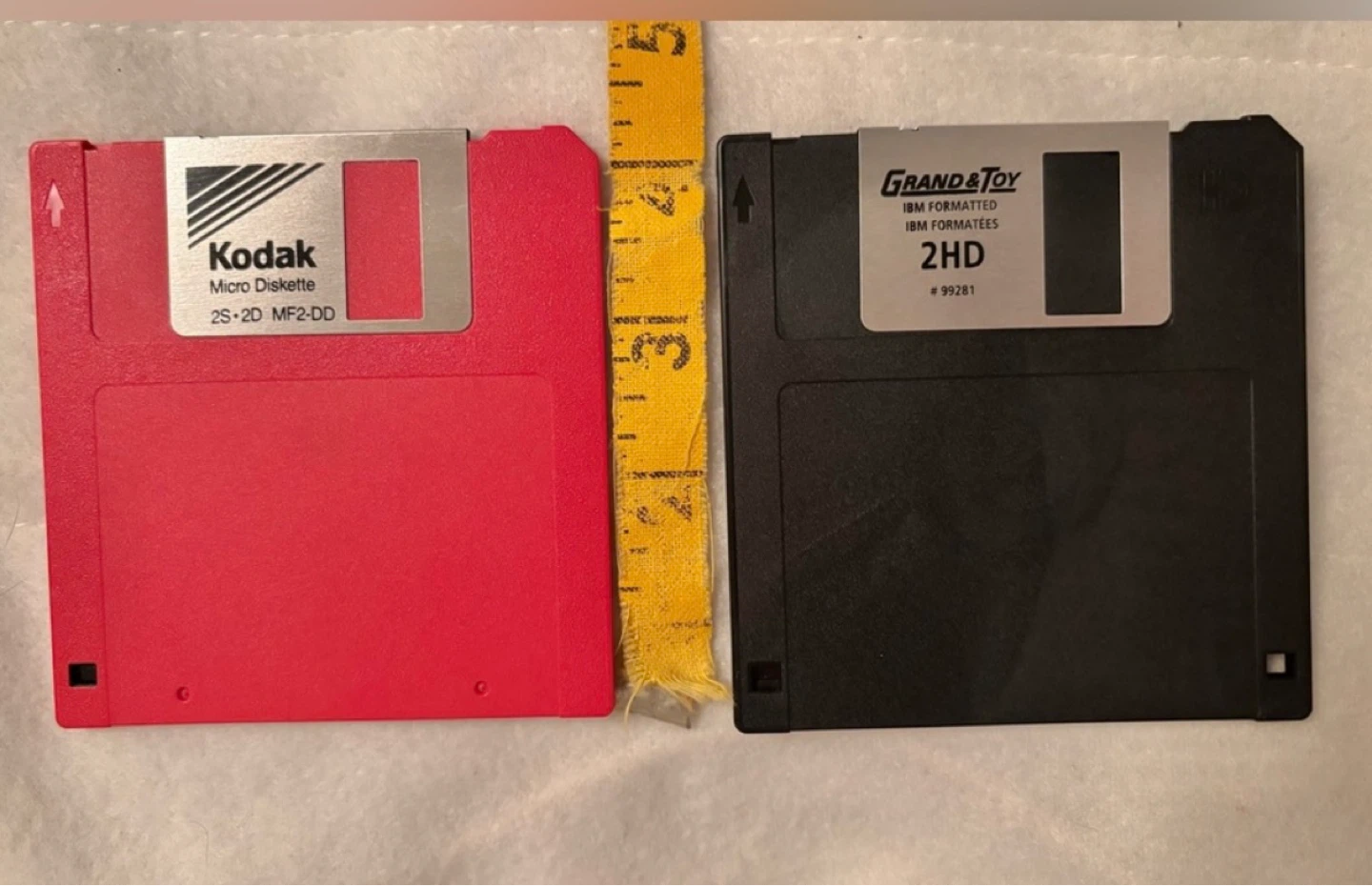 ⚽️ Vintage Assorted 3.5" Floppy Disks - Kodak, Grand & Toy, JVC - photo 3