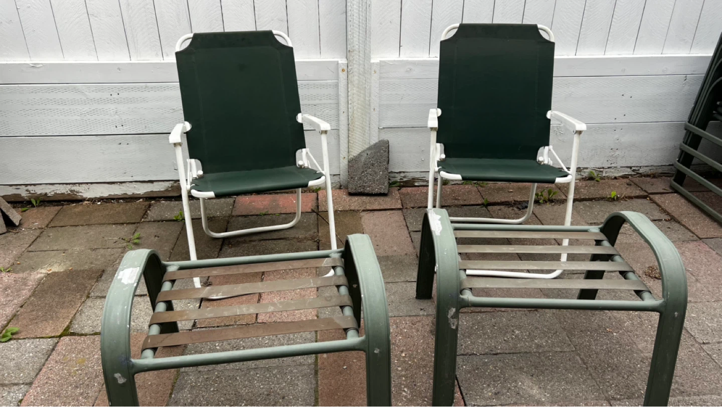 2 Green Patio Chairs and 2 Ottomans - photo 2