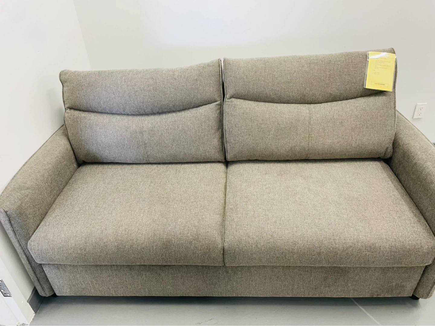Loveseat sleeper medimum couch