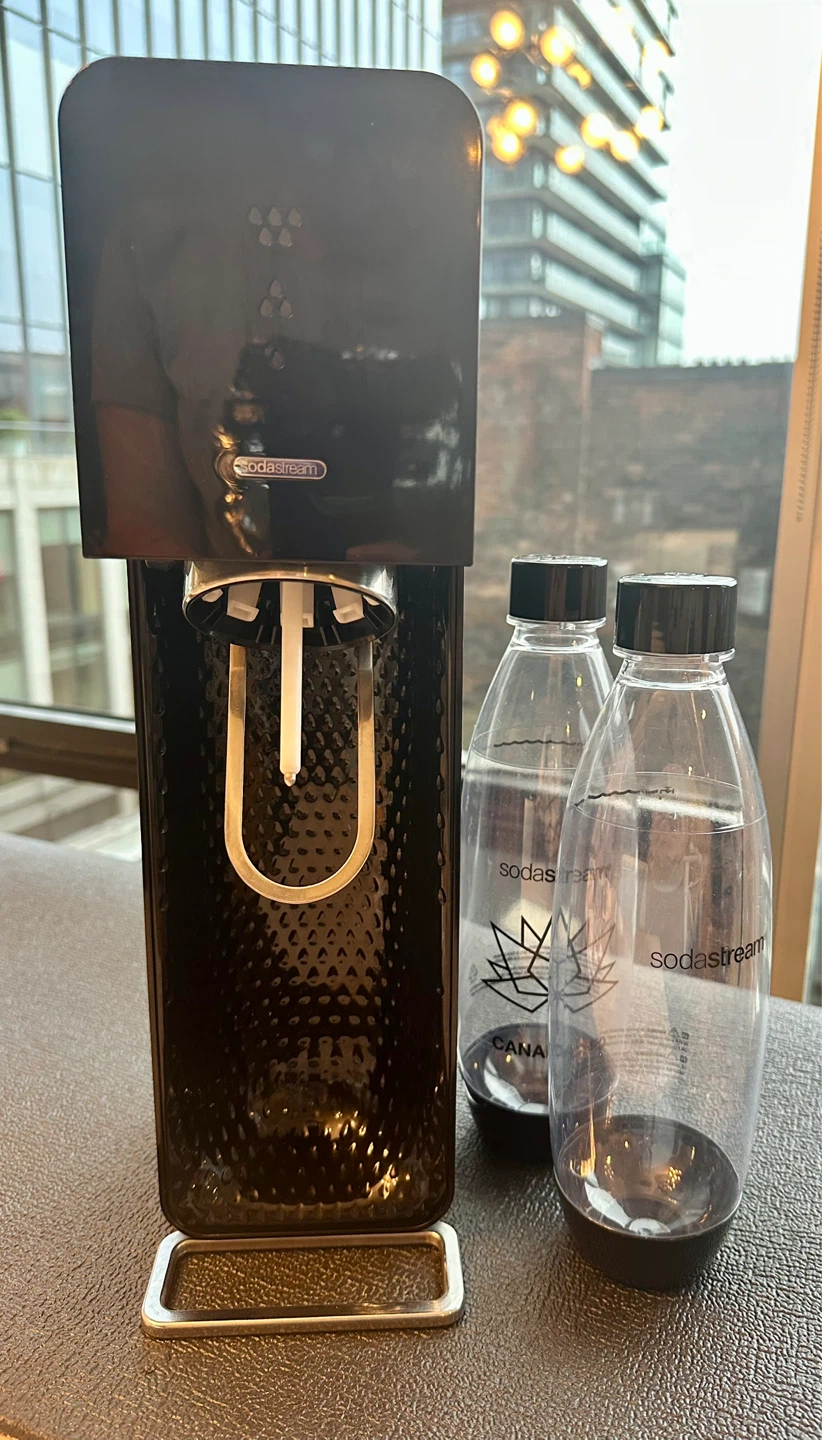 Sodastream + 2 bottles