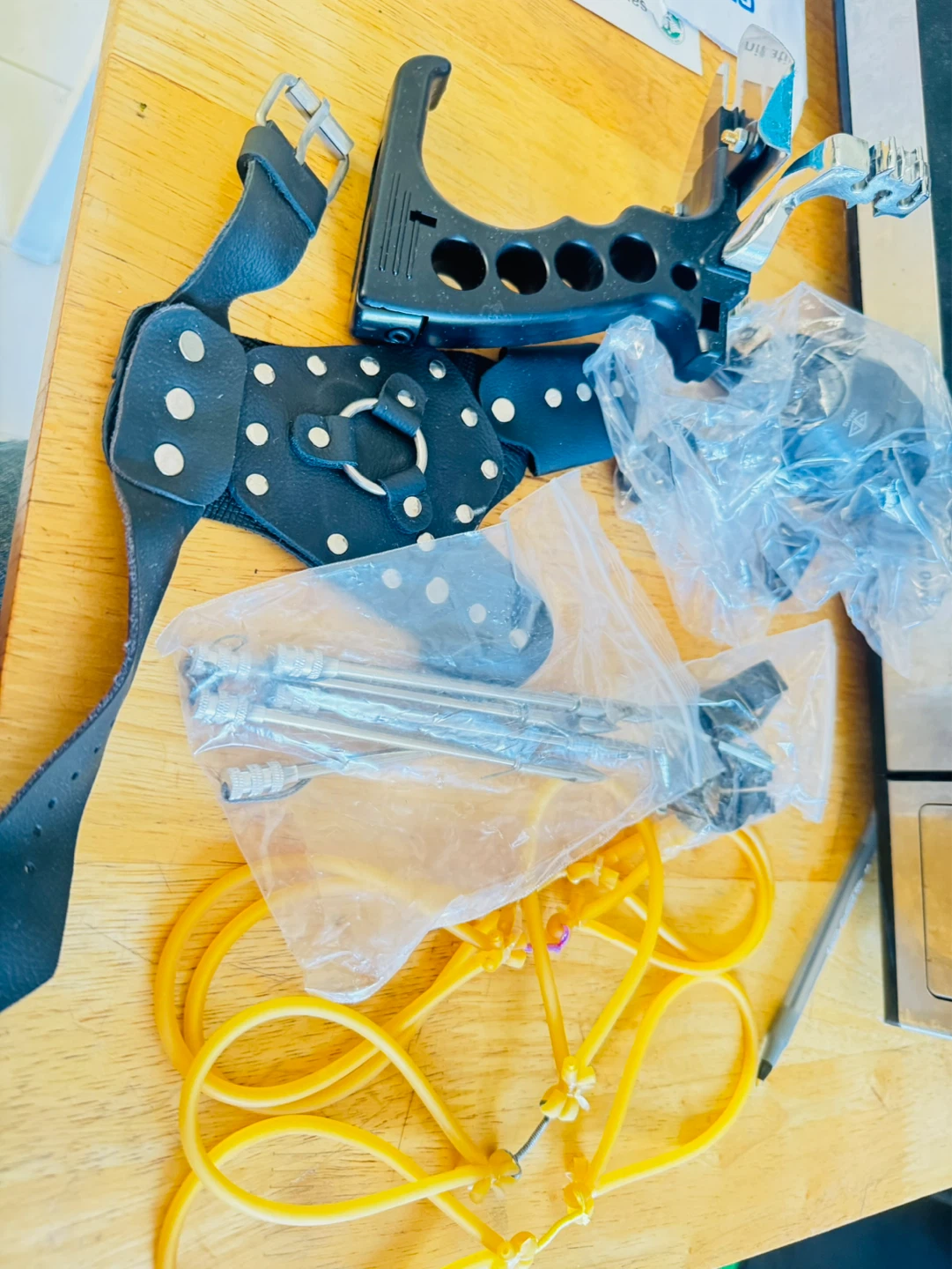 Fishing Slingshot Catapult with Reel and Arrows - photo 3