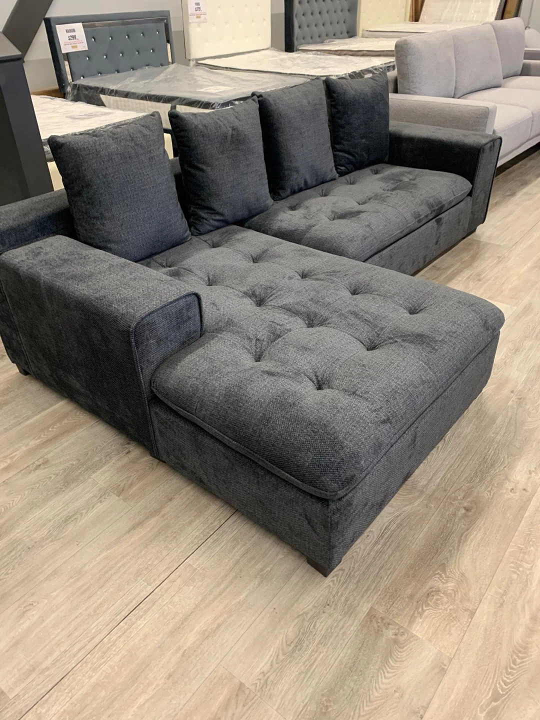 Sydney couch - photo 2