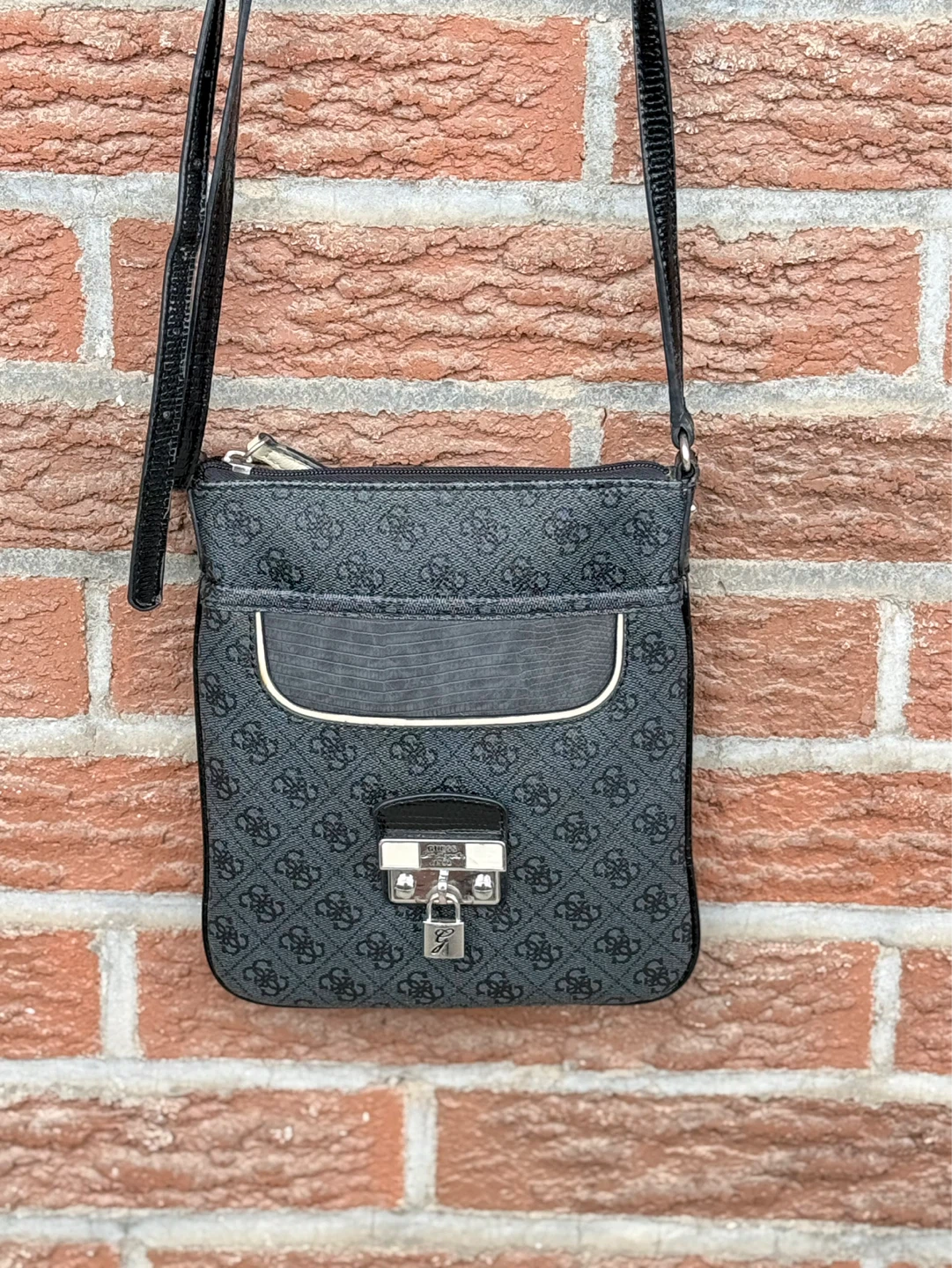 Guess Grey Monogram Crossbody Bag ⚽ - photo 2