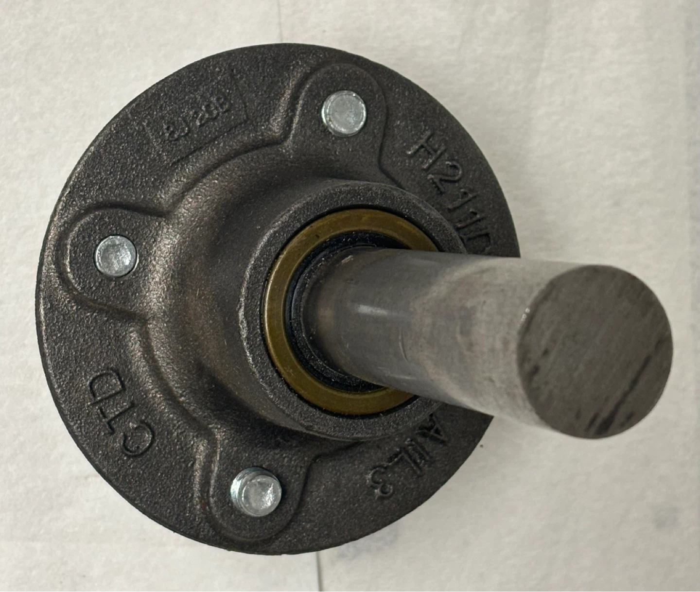 1,250 lb High Speed Trailer Stub Axle. - photo 2