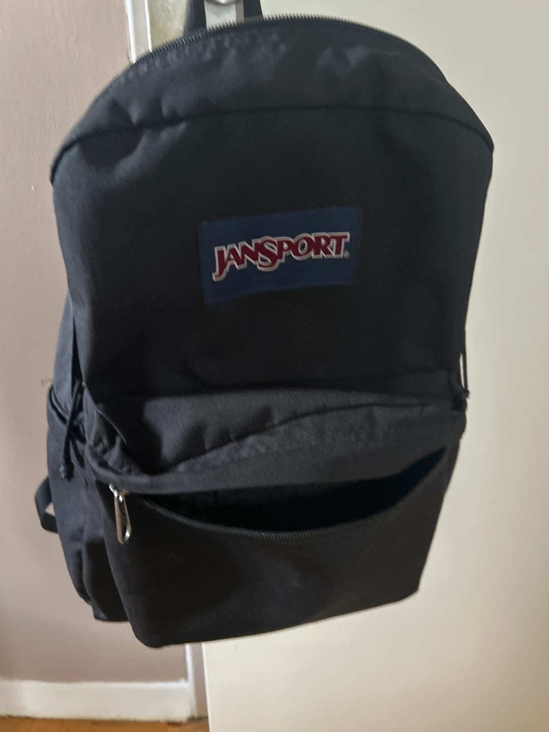 Black Jansport Backpack ⚽️