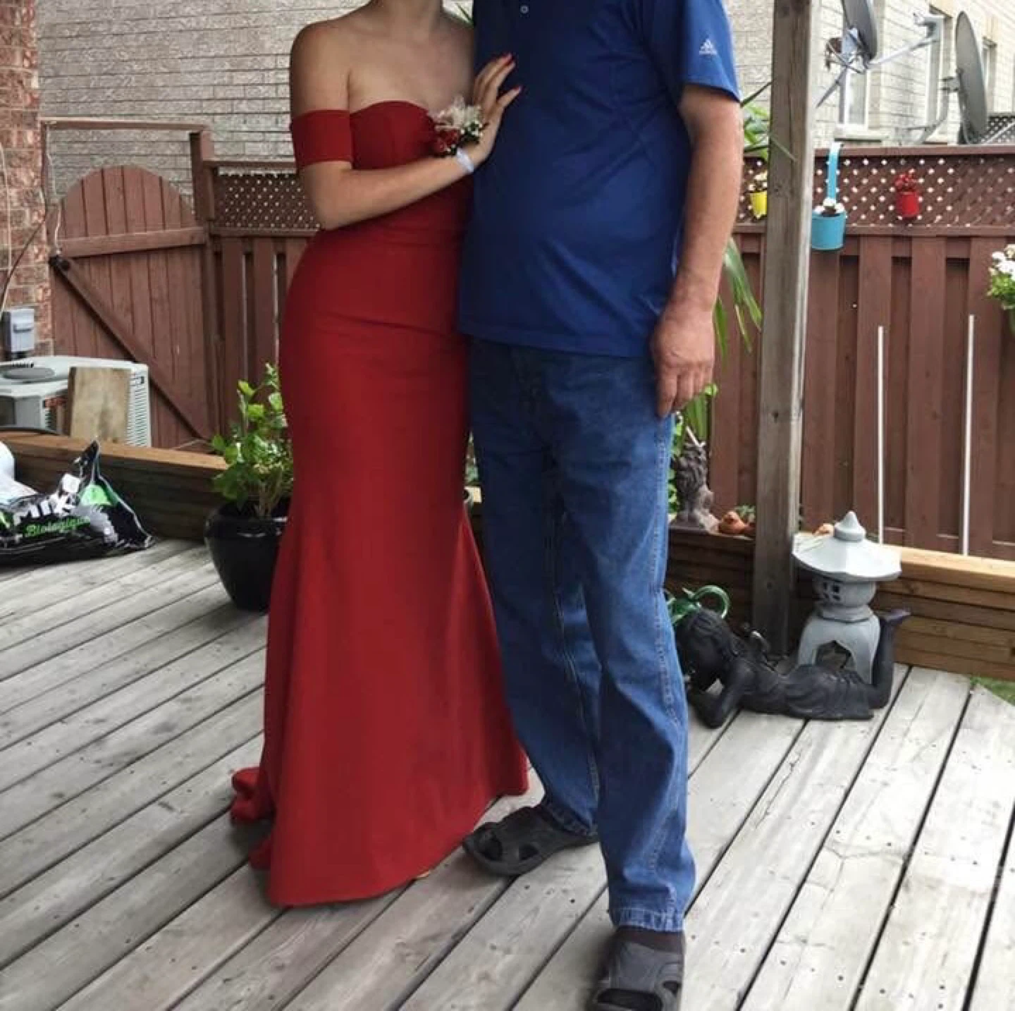 Red of the shoulder elegant gown ⚽️ - photo 3
