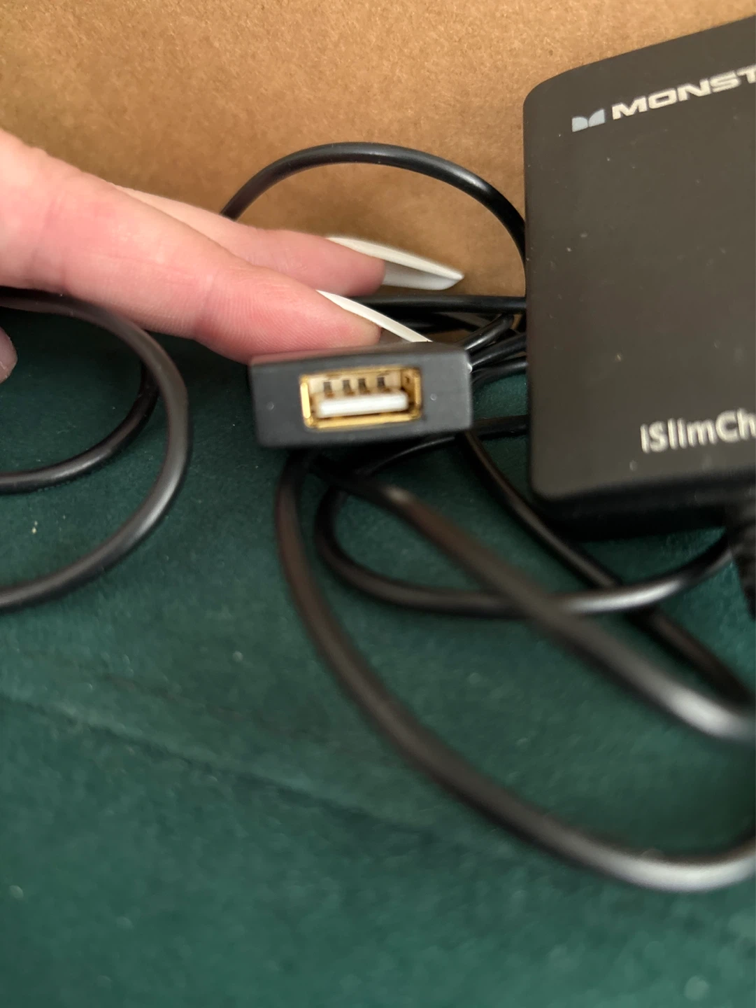 Monster iSlimCharger AC Power Supply - photo 2