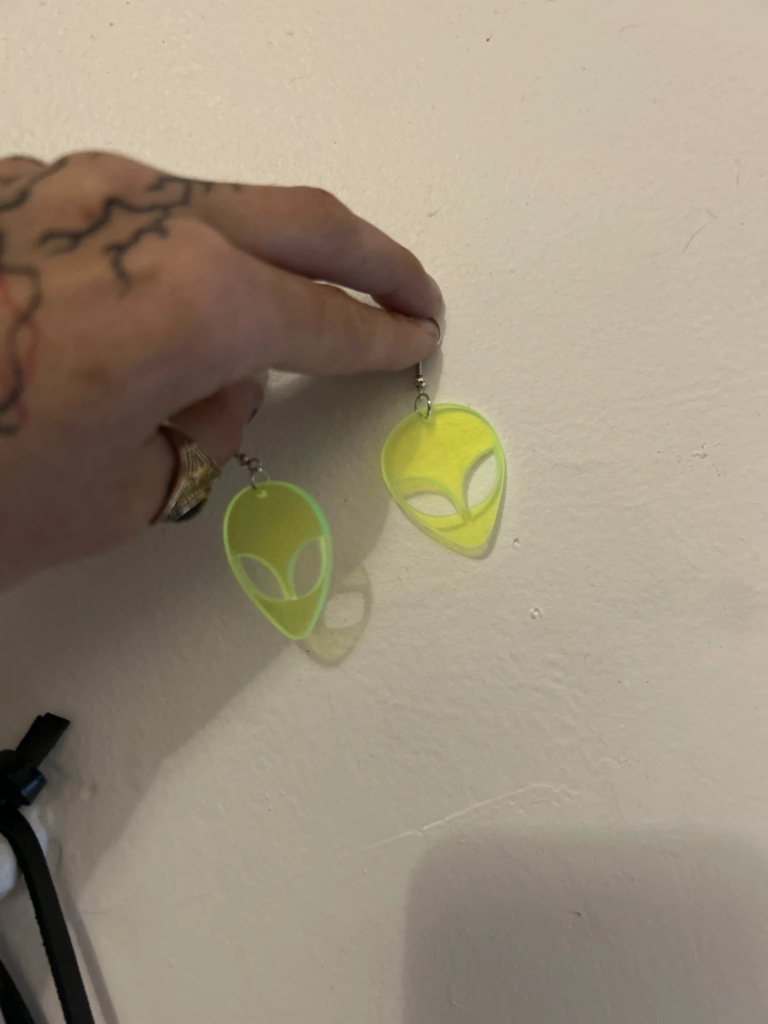 Alien Head Earrings - photo 2