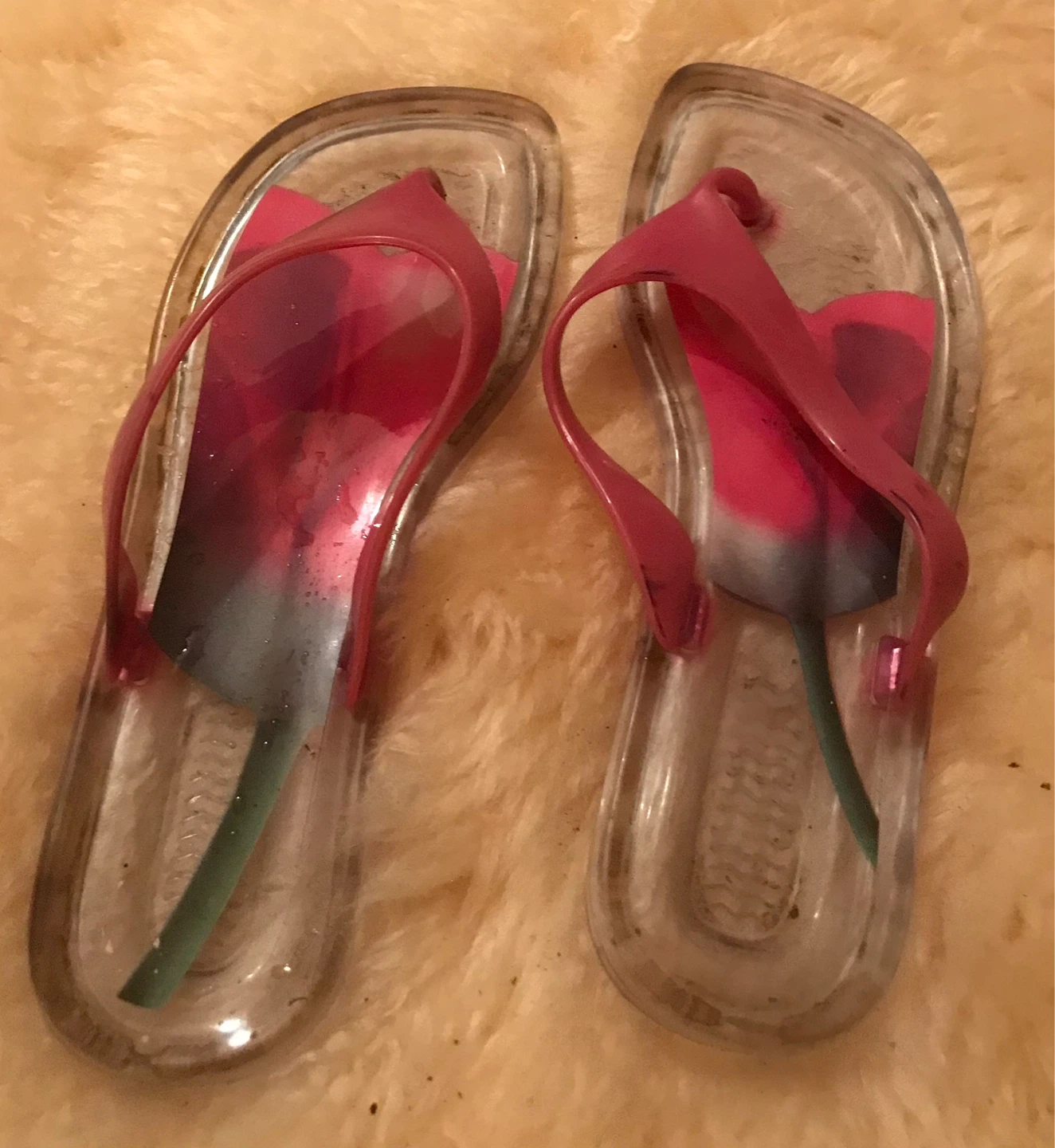 Clear Flip Flops with Pink Flower Design ⚽️