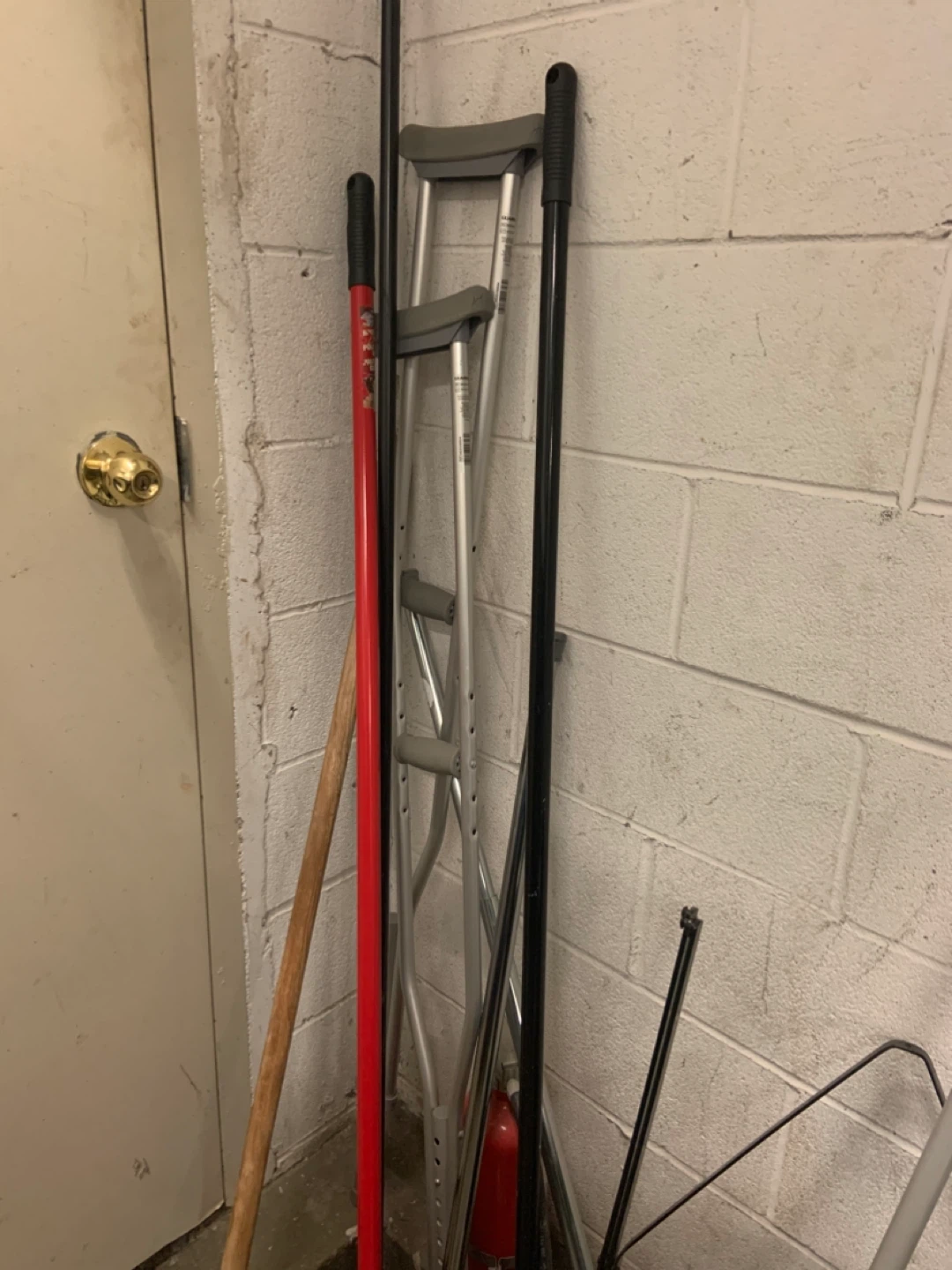 Free Adjustable Crutches