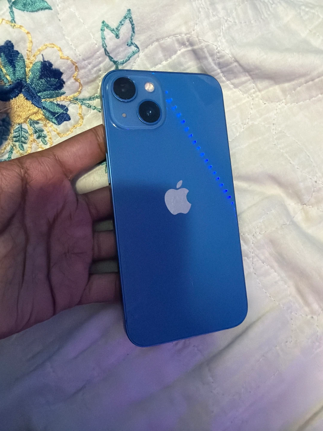 Apple iPhone 13 - Blue