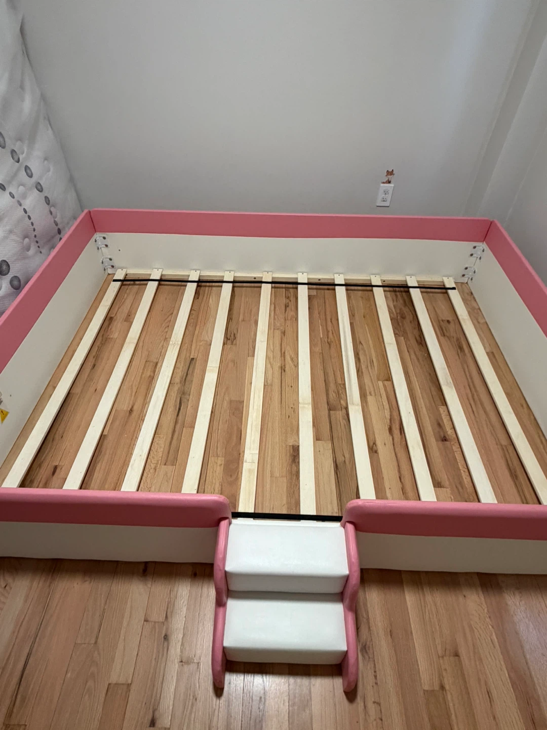Toddler floor bed frame  queen size