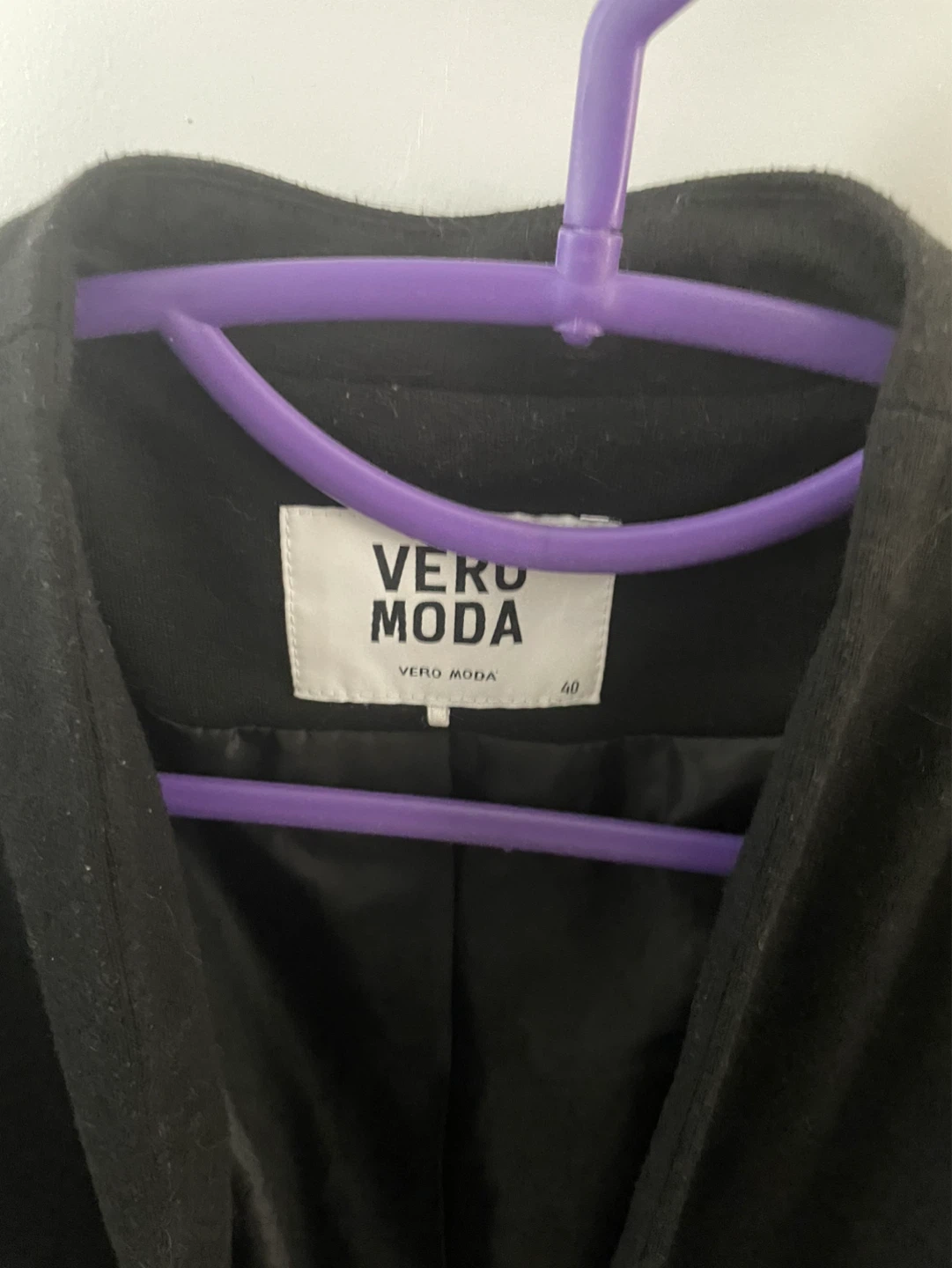 Vero Moda Black Cropped Jacket with Zippers Size 40 - photo 3