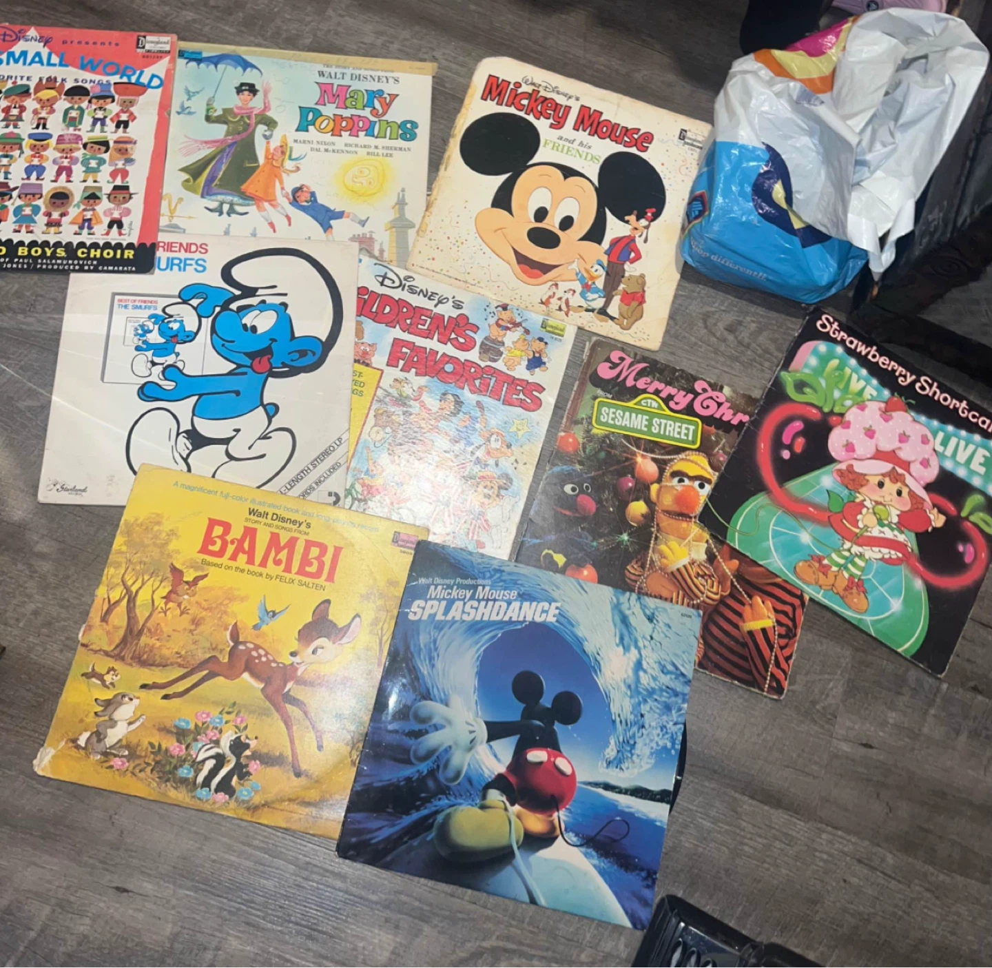Collection of Children's Records: Disney ⚽
