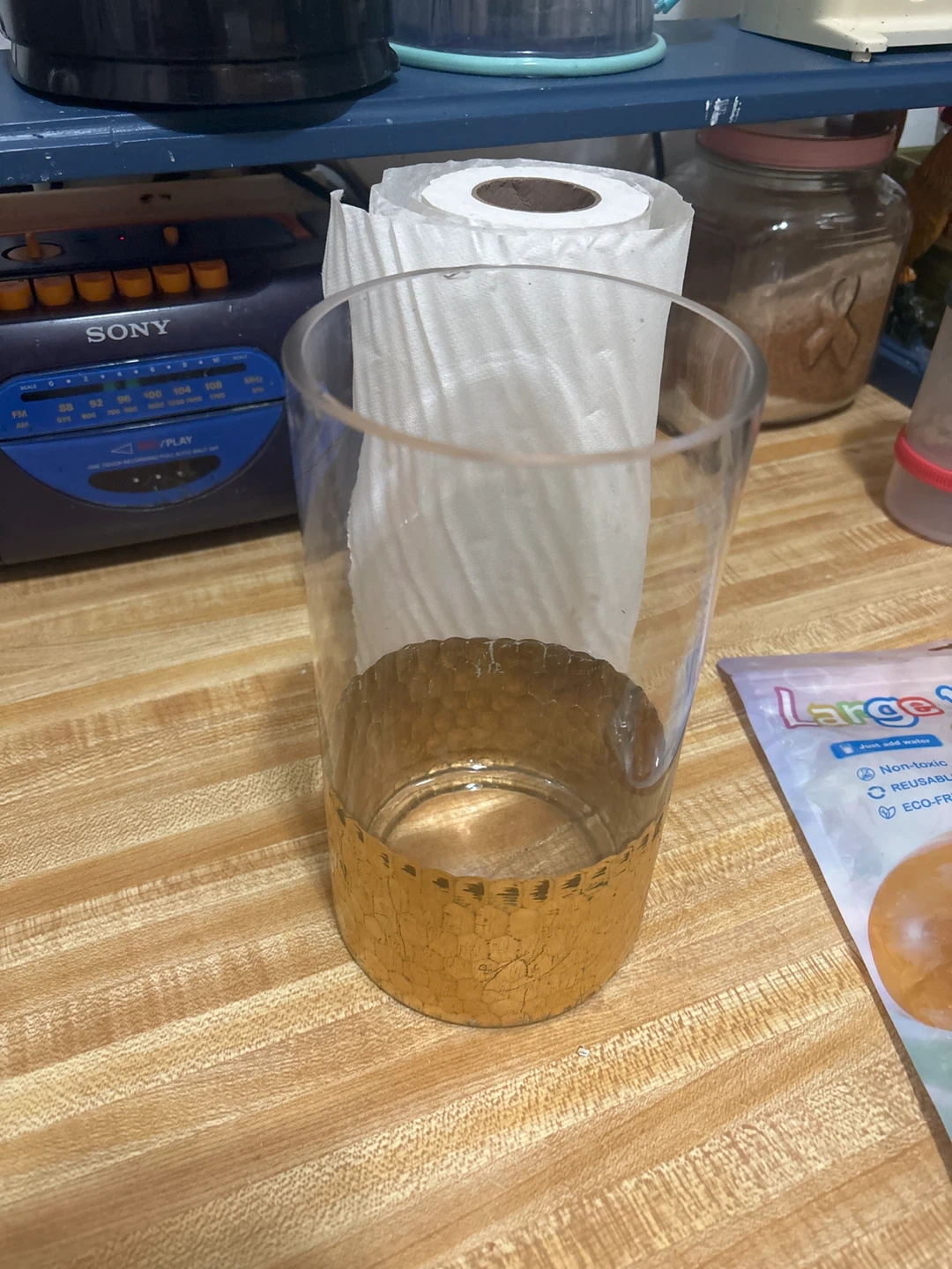 D ⚽ ecorative Glass Tumbler with Gold Honeycomb Base