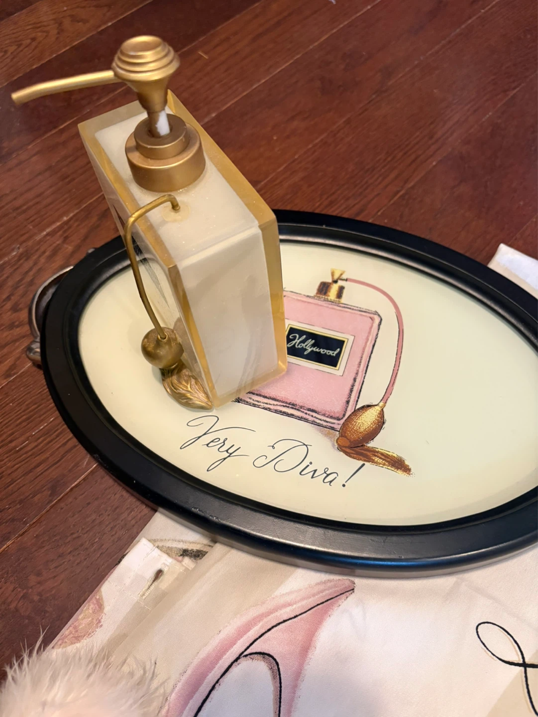 Hollywood Themed Bathroom Set - photo 5