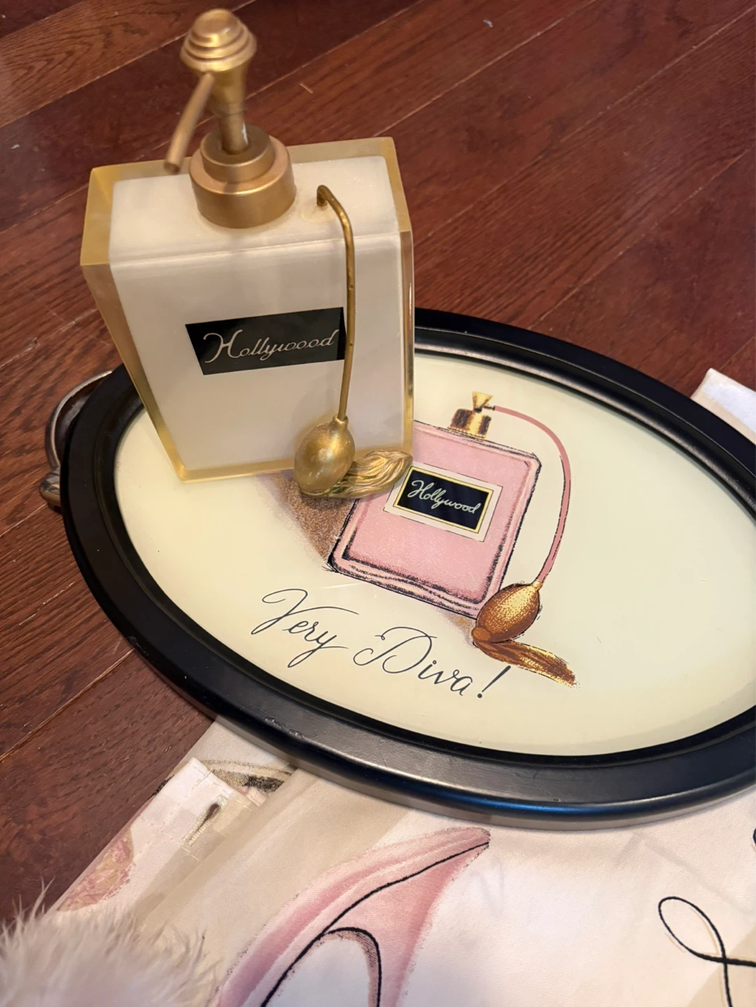 Hollywood Themed Bathroom Set - photo 4