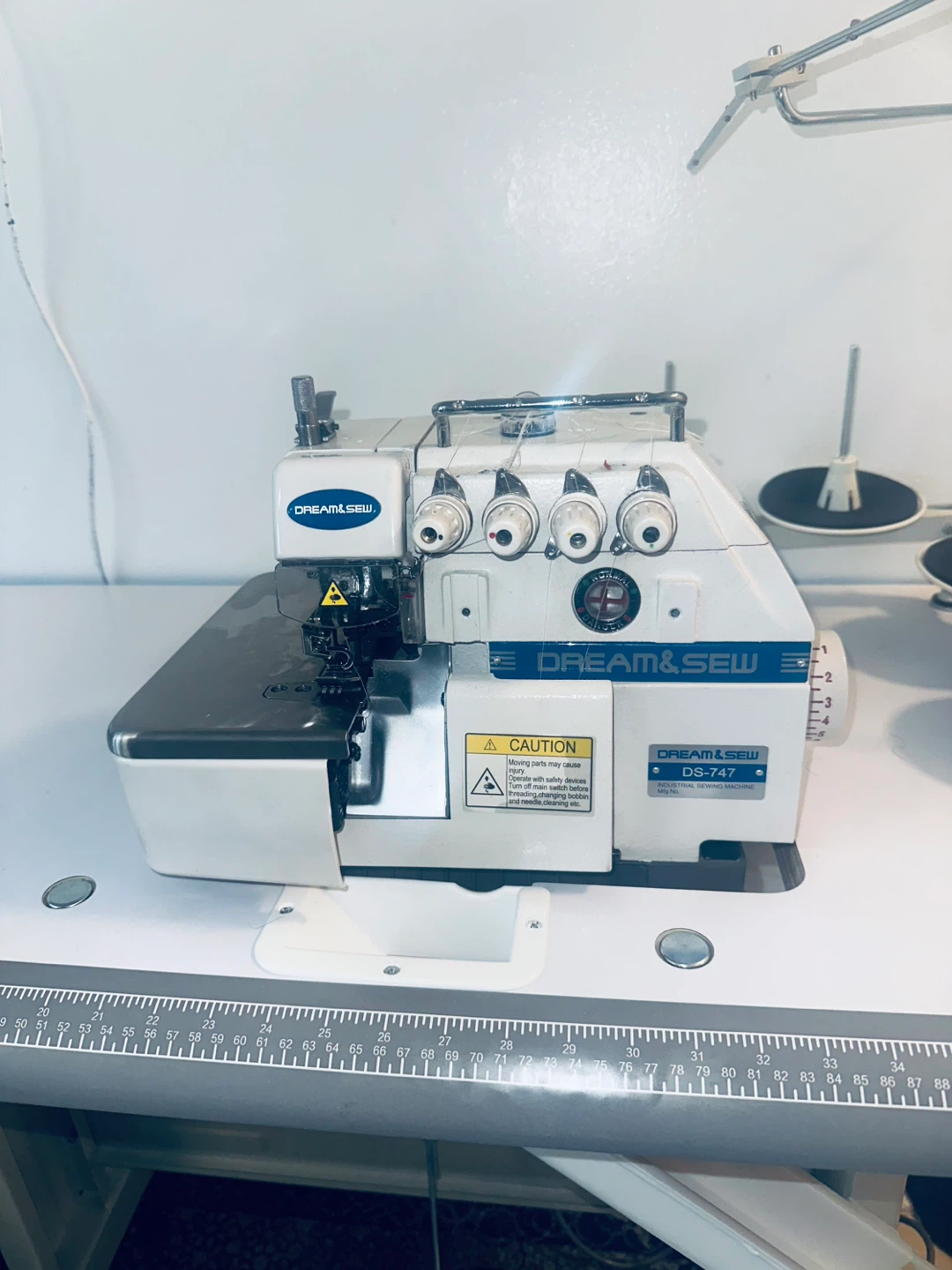 Dream & Sew DS-747 Serger Sewing Machine - photo 2