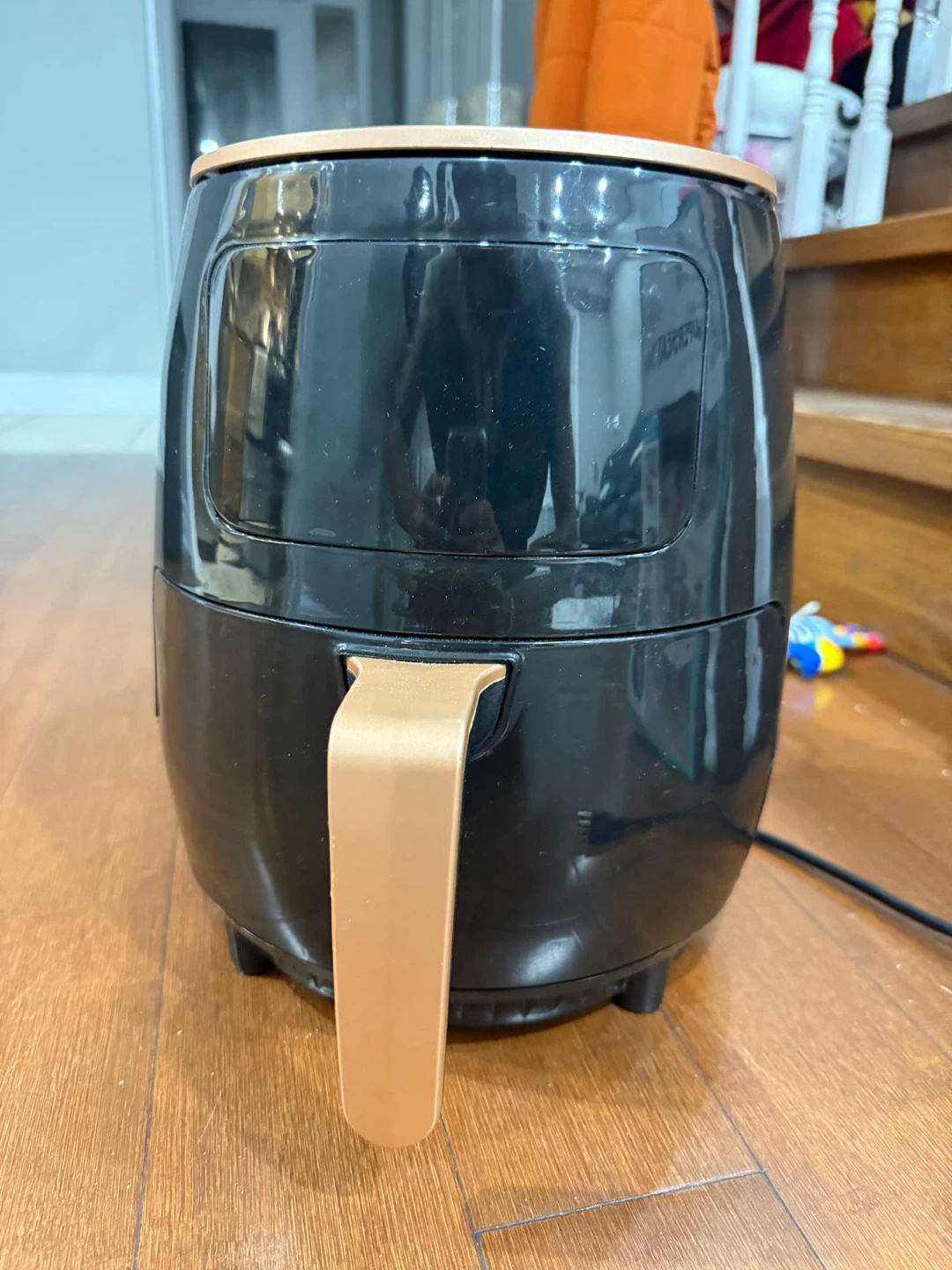 Black Air Fryer with Rose Gold Handle
