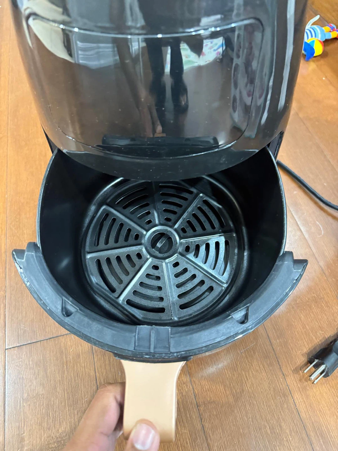 Black Air Fryer with Rose Gold Handle - photo 2