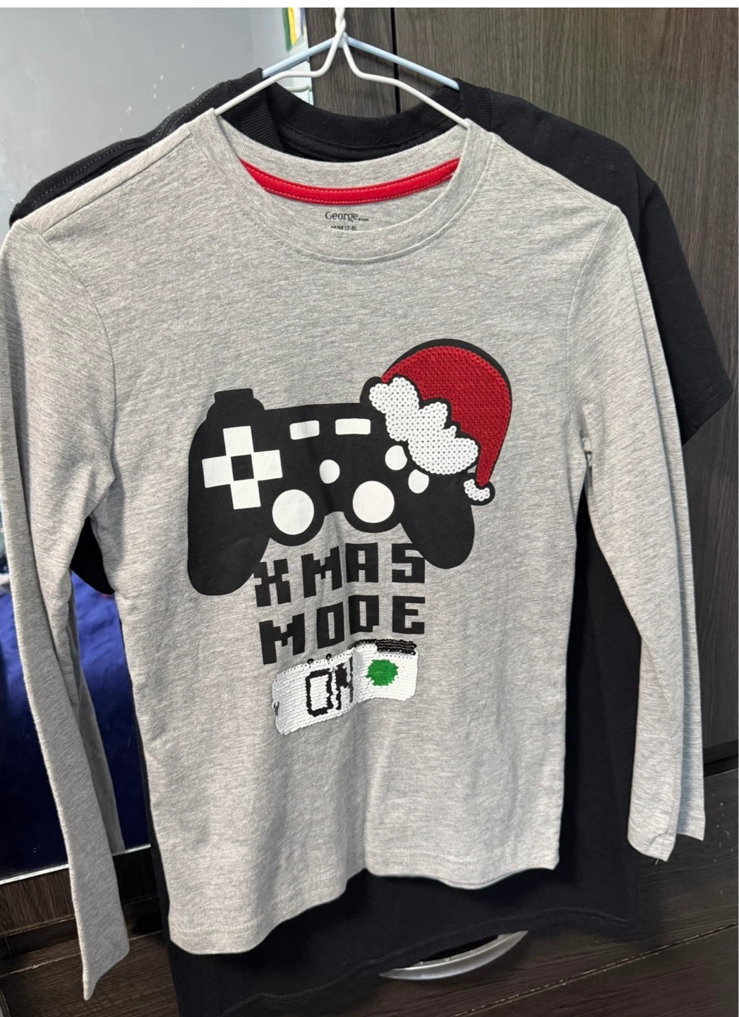 George Boys "Xmas Mode On" Long Sleeve T-Shirt M (7-8)
