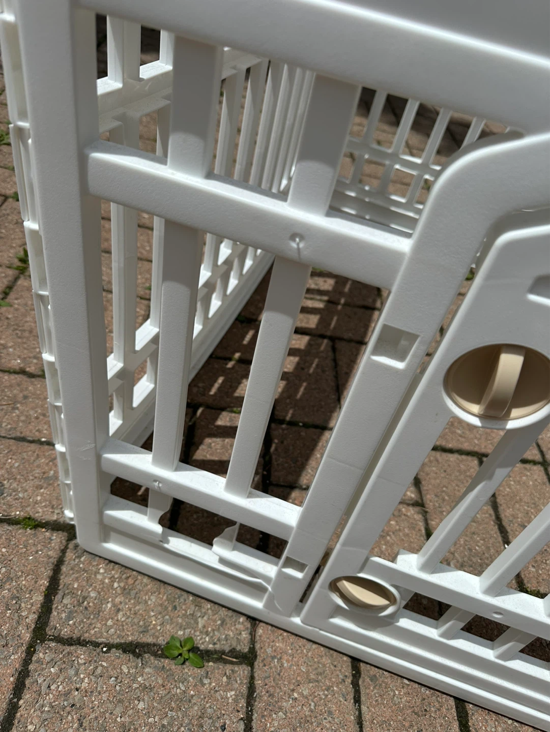 White Plastic Playpen with Gate - photo 4