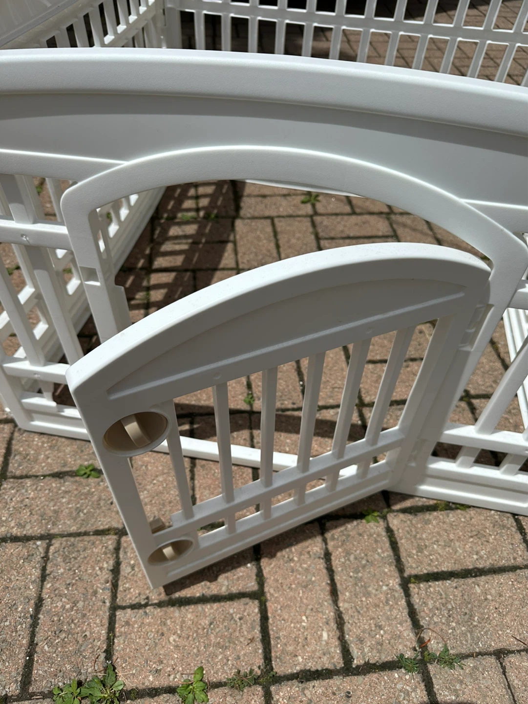 White Plastic Playpen with Gate - photo 3
