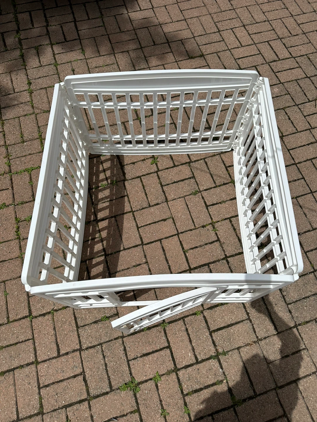 White Plastic Playpen with Gate - photo 2