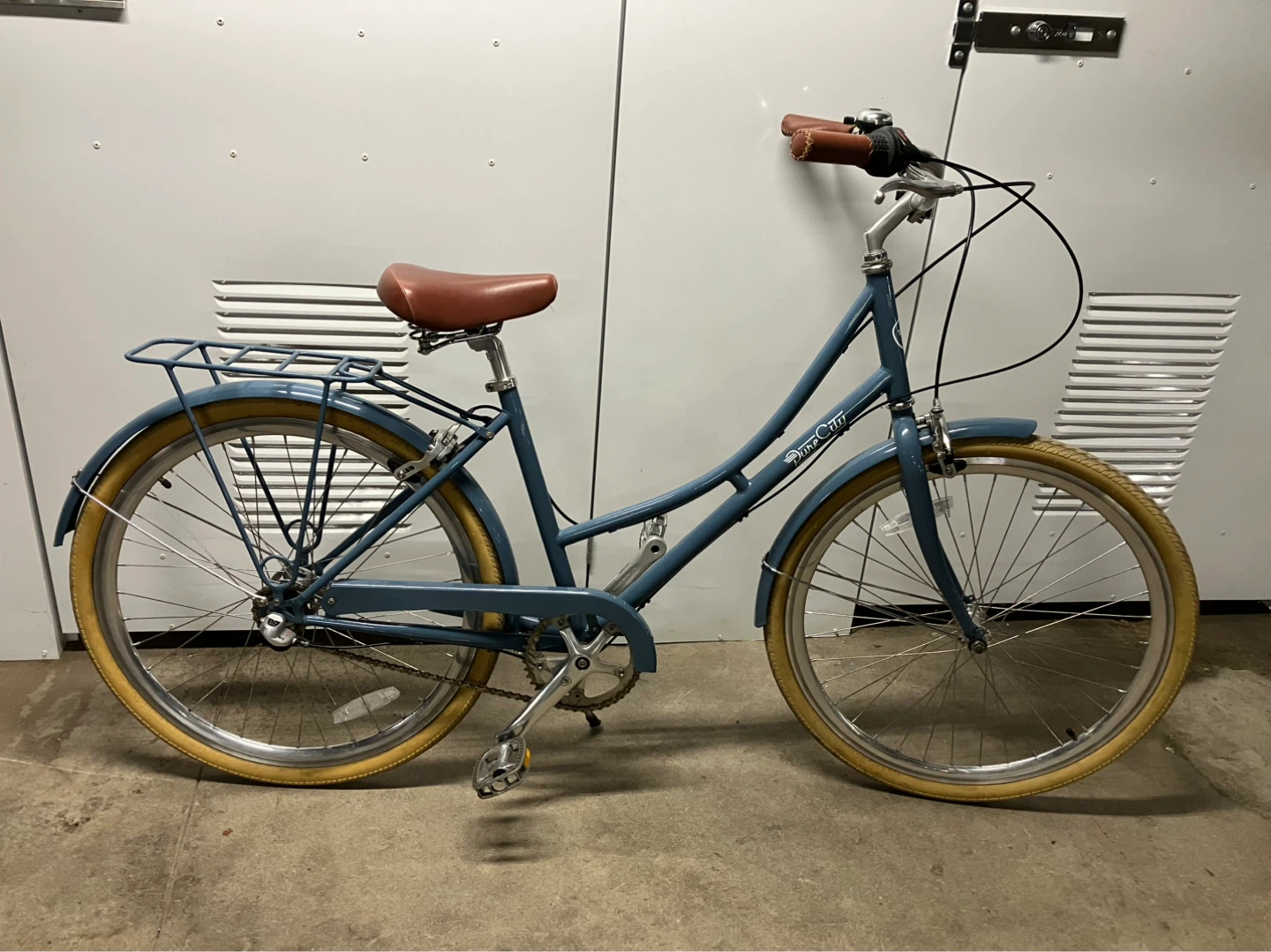 Pure City Women's Cruiser Bike