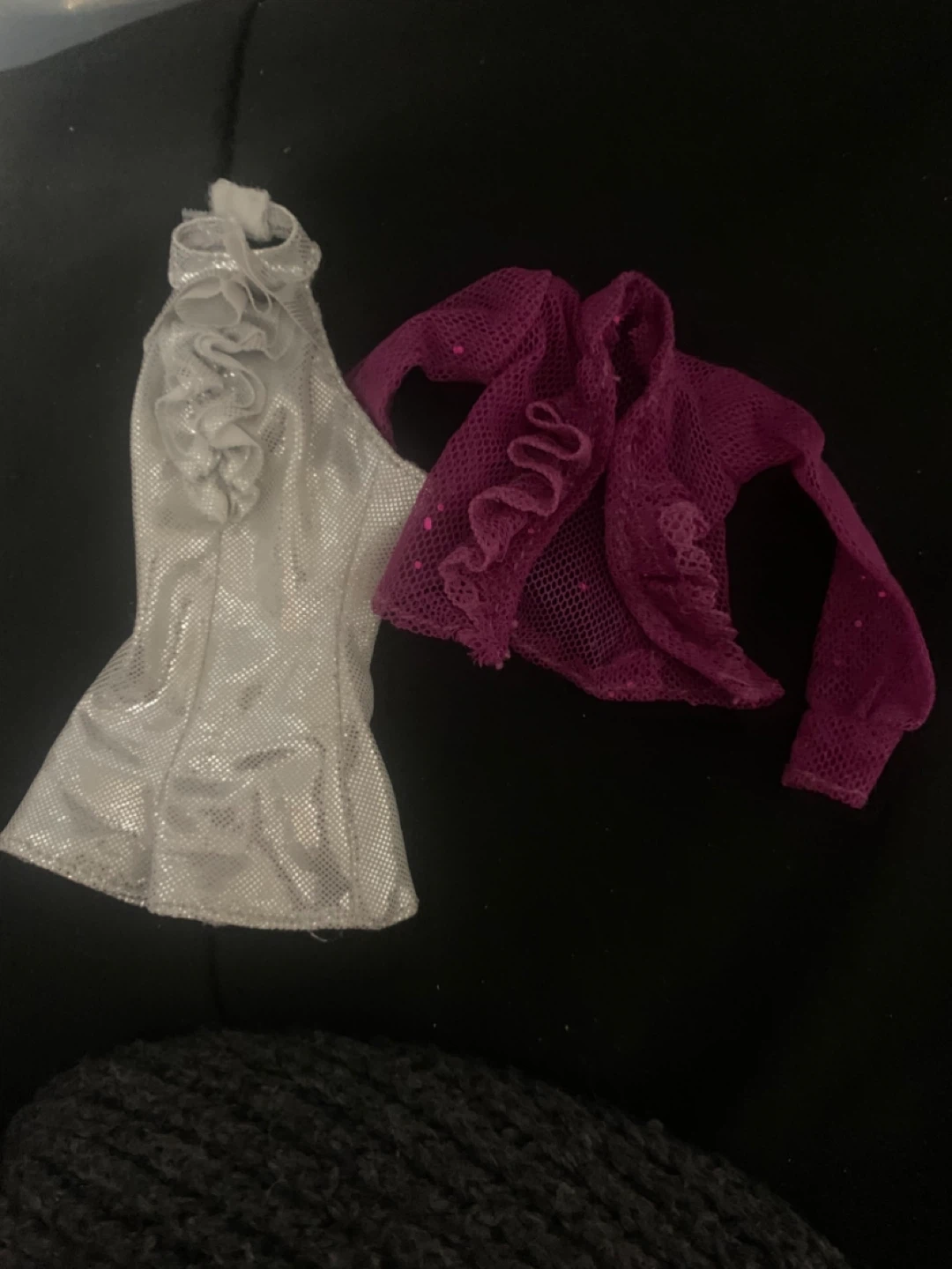 $5 both Barbie clothes