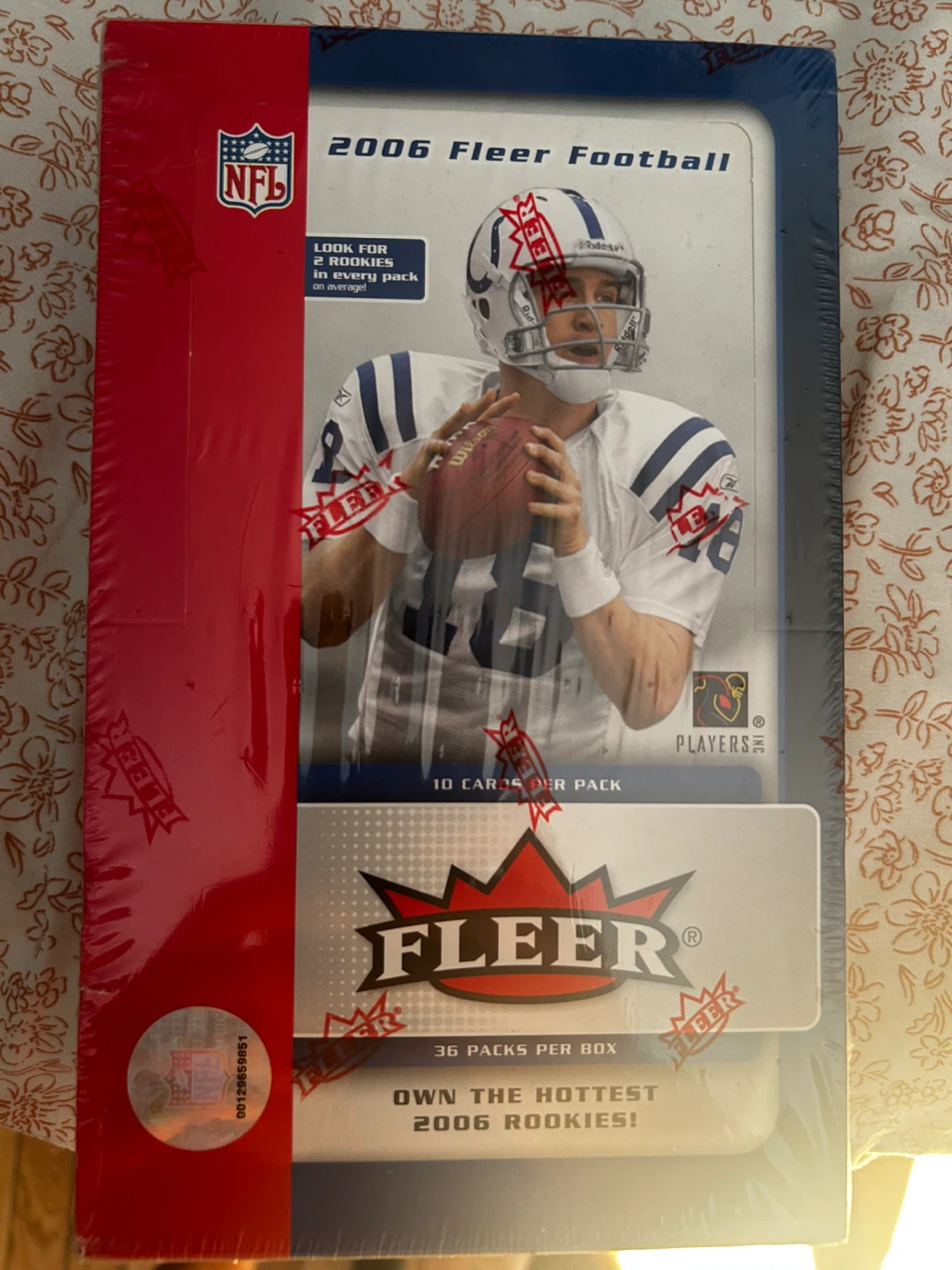 2006 Fleer Football Cards Box
