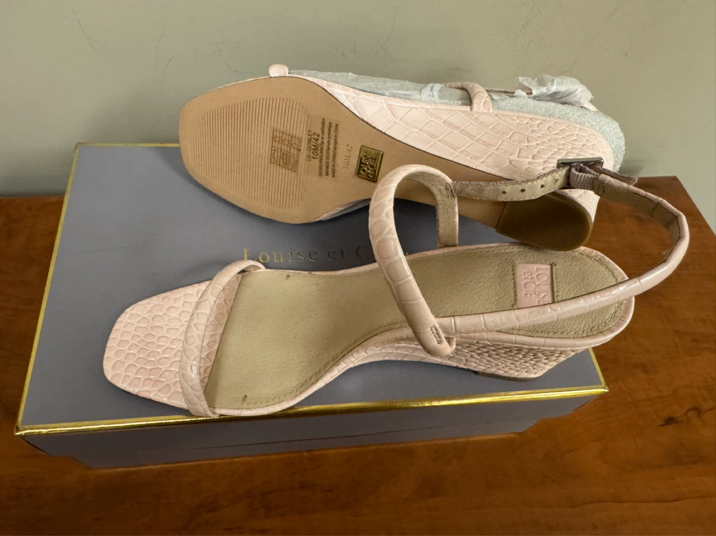 Brand new shoes- Size 10 - photo 2