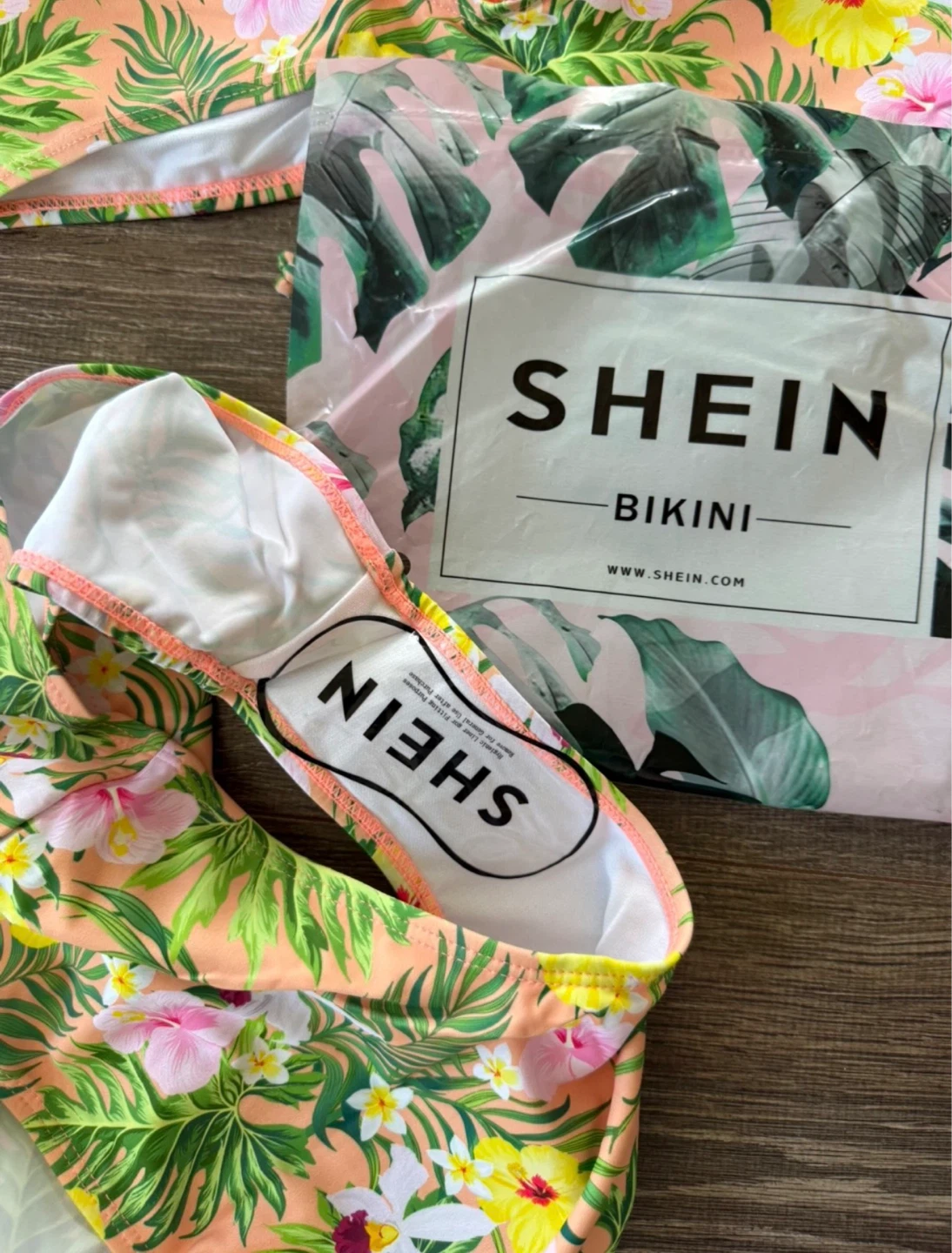 ⚽️Brand new Floral Bikini size large - photo 3