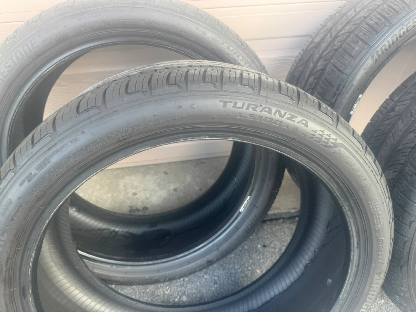 Bridgestone Turanza LS100 Run-Flat Tires – 225/40R19 - photo 2