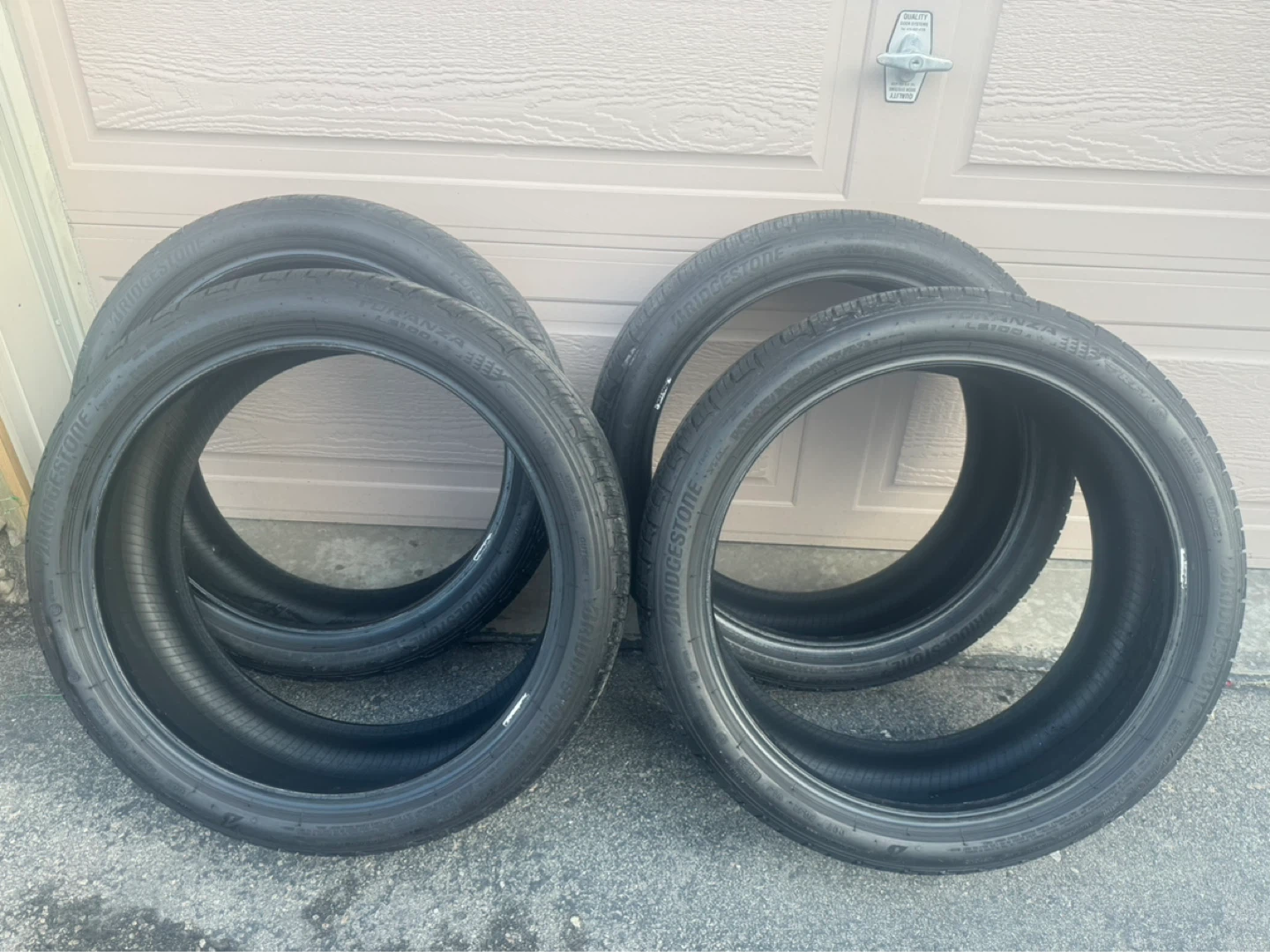 Bridgestone Turanza LS100 Run-Flat Tires – 225/40R19