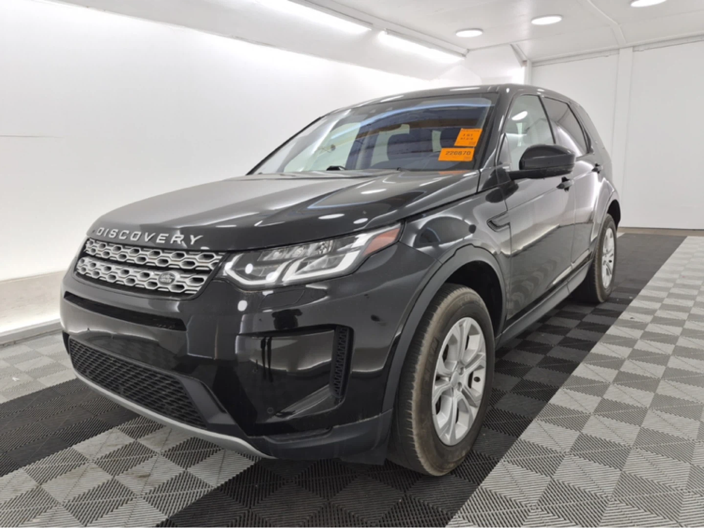 2020Land Rover Discovery Sport - photo 2